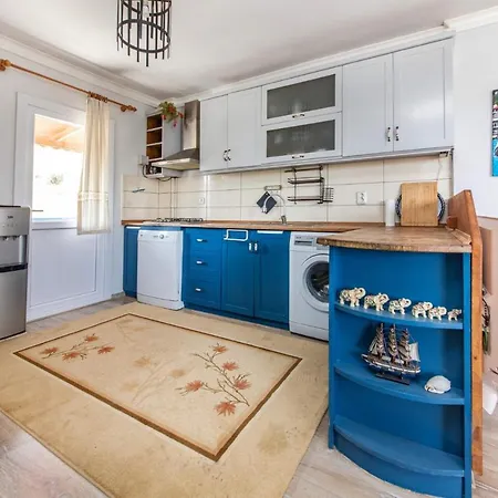 Sea View Cozy House With Bbq And Garden In Bodrum 3*