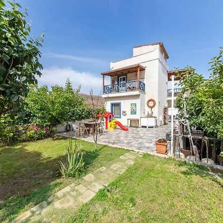Sea View Cozy House With Bbq And Garden In Bodrum מלון